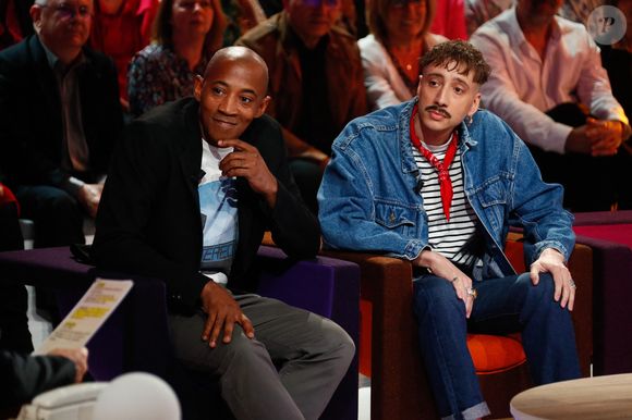Nicolas Voulzy, Cliff Voulzy lors de l'enregistrement de l'émission "Famille je vous aime" présentée par M. Drucker et qui sera diffusée le 13 juin 2025 sur France 3, aux Studios rive gauche à Paris, France, le 14 avril 2025. © Clovis-Gaffiot/Bestimage