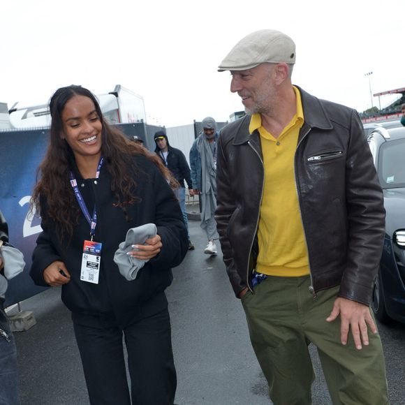 Le petit Caetano est né le mardi 7 janvier dernier.

Vincent Cassel et sa compagne Narah Baptista lors des "24H du Mans 2024", le 15 juin 2024.
© Rachid Bellak/Bestimage
