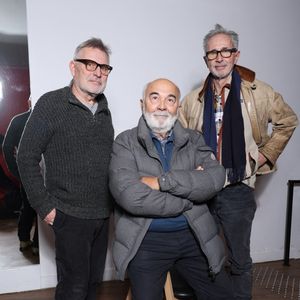 Exclusif - Close-up avec Bruno Moynot, Gérard Jugnot et Thierry Lhermitte en backstage de la projection du film "Le Père Noël est une ordure" au cinéma Mac Mahon à Paris, à l'occasion de la sortie du livre "Le Splendid par Le Splendid". Paris, le 15 décembre 2024.
© Denis Guignebourg/Bestimage