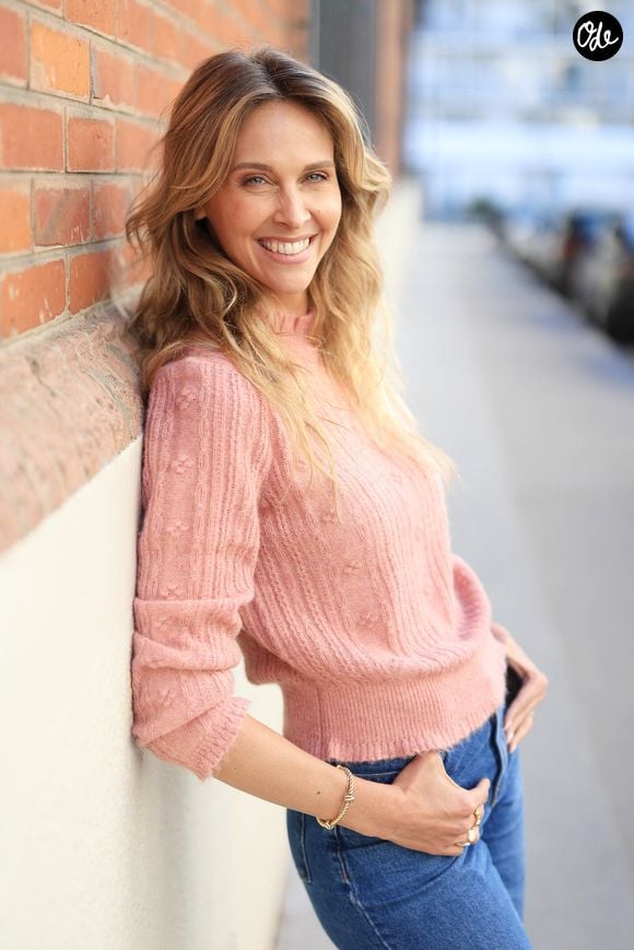 Avant les plateaux de télévision, Ophélie Meunier a défilé, posé pour des publicités et participé à de nombreux shootings, une expérience qu'elle garde comme un "très bon souvenir".

Exclusivité - Ophélie Meunier présente le podcast « SPHERE5 » à Paris, en France, le 13 avril 2026. Photo de Jérôme Dominé/ABACAPRESS.COM