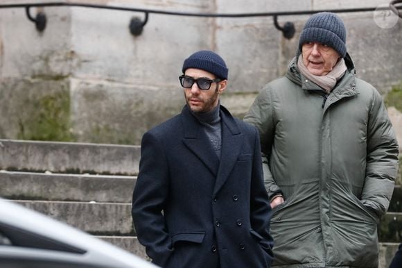 Tahar Rahim a été vu quittant l'église Saint-Roch après la cérémonie

Tahar Rahim - Sorties des obsèques de Niels Arestrup à l'Église Saint-Roch à Paris. Le 10 décembre 2024
© Christophe Clovis / Bestimage