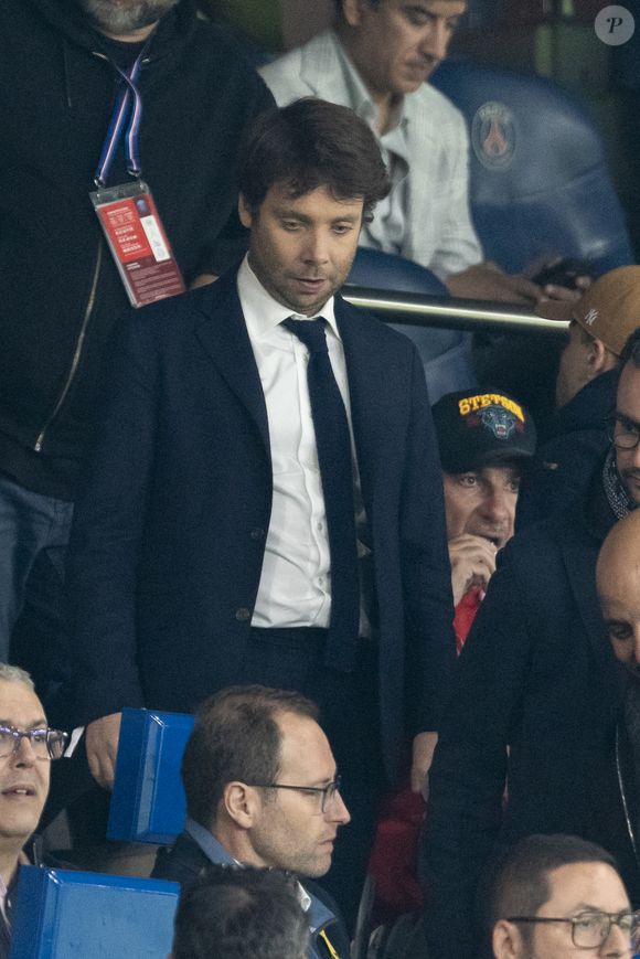 Benjamin Duhamel - Célébrités des les tribunes lors du match aller du quart de finale de Ligue des champions entre le PSG et Aston Villa (3-1) au Parc des Princes à Paris le 9 avril 2025. © Cyril Moreau/Bestimage