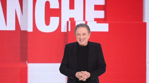 Vivement Dimanche : Michel Drucker reçoit des personnalités qui ont toutes été sociétaires de la même émission !