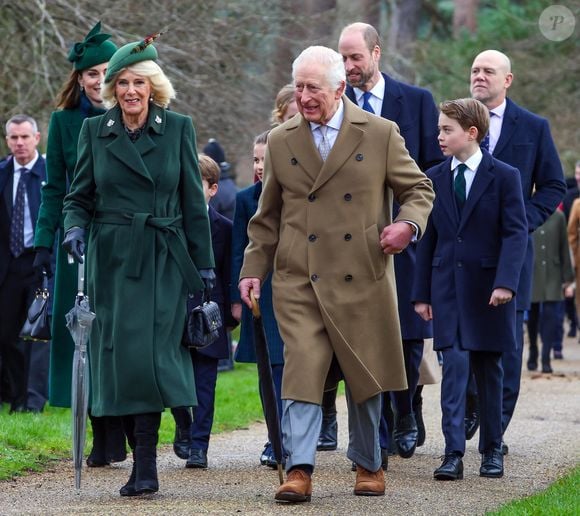 Mike Tindall, Catherine (Kate) Middleton, princesse de Galles, Prince Louis, Princesse Charlotte, Prince George, Camilla Parker Bowles, reine consort d'Angleterre,, Le prince William, prince de Galles,  Le roi Charles III d'Angleterre - La famille royale britannique se rend à la messe de Noël à Sandringham le 25 décembre 2024.