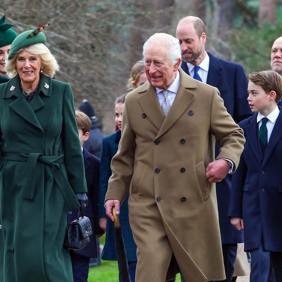 Mike Tindall, Catherine (Kate) Middleton, princesse de Galles, Prince Louis, Princesse Charlotte, Prince George, Camilla Parker Bowles, reine consort d'Angleterre,, Le prince William, prince de Galles,  Le roi Charles III d'Angleterre - La famille royale britannique se rend à la messe de Noël à Sandringham le 25 décembre 2024.