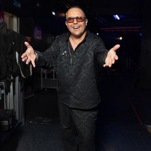 Exclusif - Faudel lors de la tournée des années 2000 « I Gotta Feeling » au Dôme de Paris, le 13 mars 2026.
© Julien Sarkissian / Bestimage