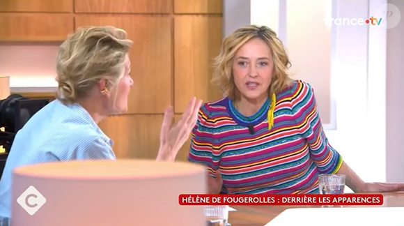 Hélène de Fougerolles dans l'émission C à vous le 24 mars 2025