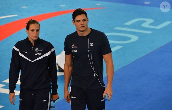 La Française Laure Manaudou et son frère Florent Manaudou lors des Championnats d'Europe de natation courte distance à Chartres, France, le 24 novembre 2012. Photo par Christian Liewig/ABACAPRESS.COM