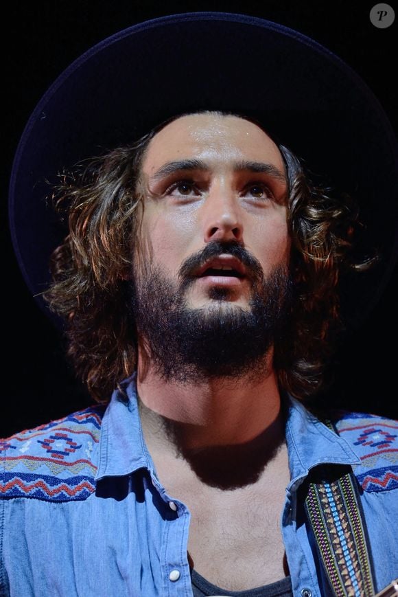 Florian Delavega (Frero Delavega) performe lors du concert de cloture de leur tournee a l'Olympia a Paris, France le 05 Mai 2016. Photo par Aurore Marechal/ABACAPRESS.COM
