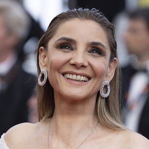 Clotilde Courau - Montée des marches du film « The Old Oak » lors du 76ème Festival International du Film de Cannes, au Palais des Festivals à Cannes. Le 26 mai 2023 © Olivier Borde / Bestimage