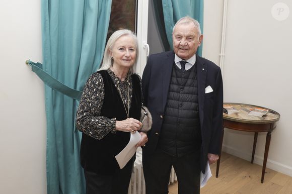 Exclusif - Gérard Ladreit de Lacharrière et sa femme - Dîner de la Revue des Deux Mondes à Paris à la Maison de l'Amérique Latine à Paris le 18 décembre 2024© Jack Tribeca / Bestimage