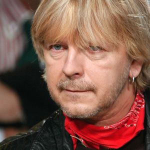 Renaud Séchan - Tournage de l'émisson "Zidane Ela", présentée par Michel Drucker. Paris. Le 13 mars 2002. © Jean-Jacques Datchary/ABACA