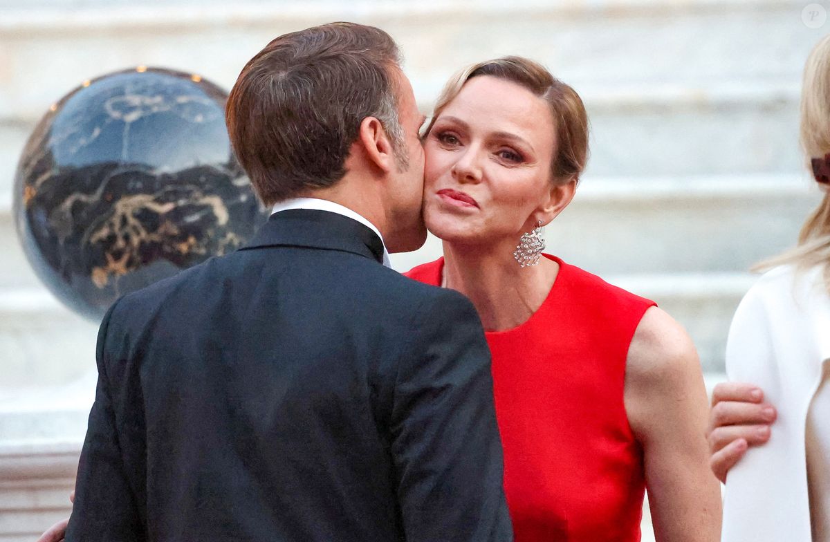 Photo : Le président de la République française Emmanuel Macron et la ...