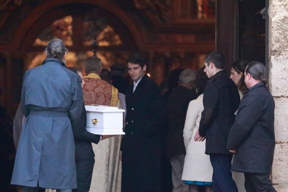 Cela concerne ses grands-parents

Obsèques du petit Emile à la basilique Sainte-Marie-Madeleine de Saint-Maximin-la-Sainte-Baume dans le Var le 8 février 2025.

© Franz Chavaroche / Bestimage