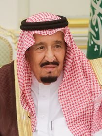 Face à la Méditerranée, près de Cannes, le château de l’Horizon, somptueuse villa du roi d’Arabie Saoudite, avec sa propre salle d’opération