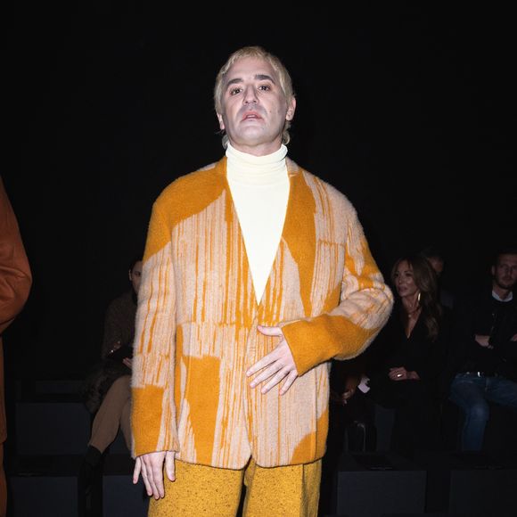 On sait en revanche qu'il évoquait un "amoureux" en 2020 

Nicolas Maury - Front row du défilé "Zegna" lors de la Fashion week de Milan (MLFW), le janvier 2024.