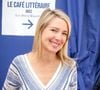 "La première chose que je fais est d'aller dans l'eau", a-t-elle révélé. 

Sidonie Bonnec lors de la 3ème édition du salon du livre à Saint-Germain-des-Prés "Des pages avant la plage" à Paris. © Jack Tribeca / Bestimage