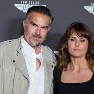 Une libération pour l'animatrice qui voit beaucoup de monde défiler sur le plateau de son émission quotidienne

Maxime Chattam et sa femme Faustine Bollaert assistent à la première du film 'Top Gun Maverick' à l'UGC Normandie à Paris le 19 mai 2022 à Paris, France. Photo by Nasser Berzane/ABACAPRESS.COM