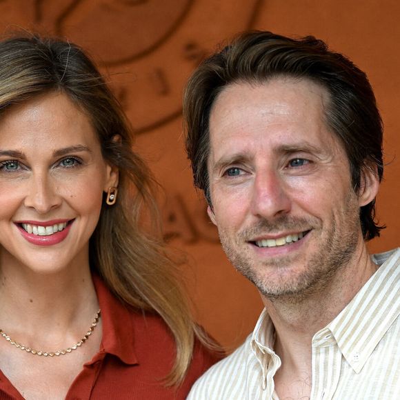 "Aucun deal financier. Ce sont des collaborations d’envie et de confiance. L’émission offre une visibilité et un lien sincère avec le public, les artistes apportent leur expérience et leur inspiration", a confié le producteur Mathieu Vergne à "Médias+"

Ophelie Meunier et Mathieu Vergne assistent aux Internationaux de France 2025 à Roland Garros le 29 mai 2025 à Paris, France. Photo by ABACAPRESS.COM