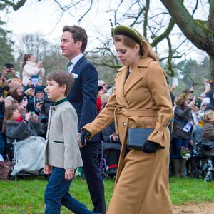 La princesse Beatrice, duchesse d'York, Edoardo Mapelli Mozzi, et Christopher Woolf, le fils de Edoardo - La famille royale britannique se rend à la messe de Noël à Sandringham le 25 décembre 2024.

© Stephen Daniels / Alpha Press / Bestimage