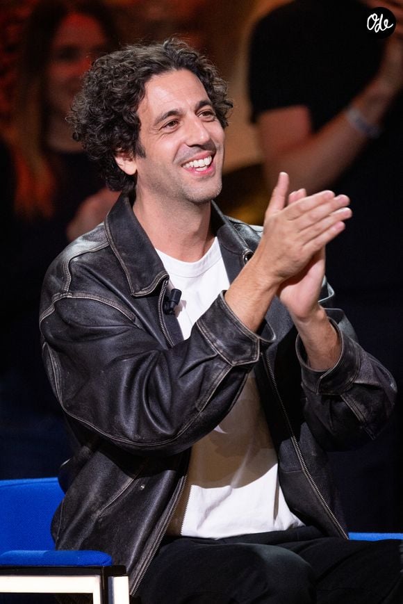 Exclusif - Max Boublil lors de l'enregistrement de l'émission "La Boîte à secrets", présentée par F.Bollaert et diffusée le 16 octobre sur France 3, à Paris, France, le 29 septembre 2026. © Cyril Moreau/Bestimage