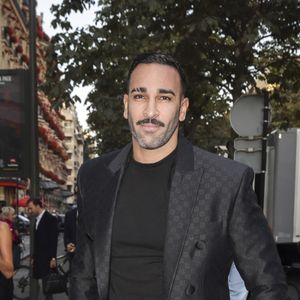 De l’eau dans le gaz entre Adil Rami et Ana Riera, le sportif répond

Adil Rami arrivant au "Concerto pour la Paix" organisé par Omar Harfouch au Théâtre des Champs Élysées à Paris, France. 

© Perusseau / Tribeca / Bestimage