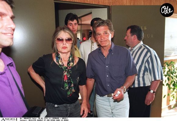 Archives - Brigitte Bardot et son mari Bernard d'Ormale dans le Médoc  PATRICK BERNARD / BESTIMAGE