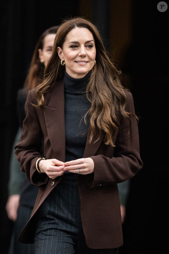 La princesse de Galles quitte la National Portrait Gallery, à Londres, pour lancer un nouveau projet du Royal Foundation Centre for Early Childhood visant à aider les jeunes enfants à développer leurs compétences sociales et émotionnelles. Le 4 février 2025. © Aaron Chown/PA Wire/ABACAPRESS.COM