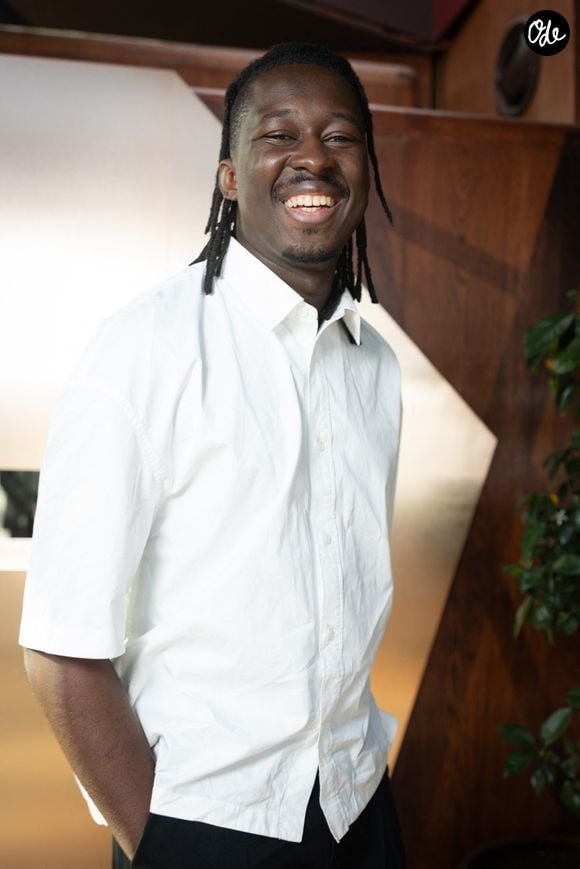 En ce mois de septembre 2026, le célèbre chef étoilé devient le visage de la toute nouvelle campagne de la prestigieuse maison Dammann Frères, intitulée L'accord parfait. 

Exclusif - Le chef, Mory Sacko - À l'occasion de la réception officielle des 20 ans du musée du quai Branly 
© Julien Sarkissian / Bestimage