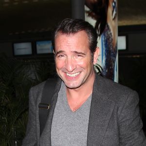 Jean Dujardin à l'aéroport de Roissy en 2012.