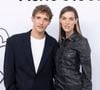 Aliocha est lui aussi un artiste. 
Aliocha Schneider et sa compagne Charlotte Cardin - Photocall du défilé de mode Femmes Printemps/Été 2025 "Acne Studio" lors de la fashion week de Paris. Le 25 septembre 2024 © Olivier Borde / Bestimage