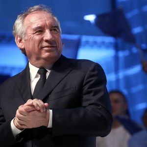 Francois Bayrou lors du meeting " Besoin d’Europe"  de Valérie Hayer, tête de liste de la majorité Renaissance pour les élections européennes à la maison de la mutualité, le 7 mai 2024. © Stéphane Lemouton / Bestimage