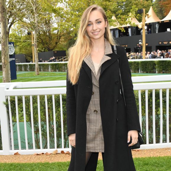 Emma Smet - People au Qatar Prix de l'Arc de Triomphe sur l'hippodrome de Longchamp à Paris le 6 octobre 2019. © Coadic Guirac.Bestimage