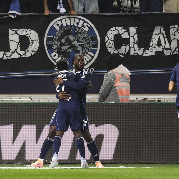 Pour 6,5 millions d'euros, ce footballeur a quitté la Bretagne pour une petite ville de 7900 habitants au Sud de Paris