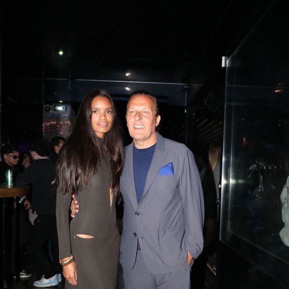 Jean Roch et sa femme Anaïs Monory - Jean Roch a reçu ses amis pour fêter la fermeture de son célèbre club privé, "VIP Room" à Saint-Tropez, après 29 ans d'existence, le 5 avril 2026. Après un dernier week-end de fête, du 3 au 5 avril 2026, le célèbre établissement sera remplacé par le "Lilly's Club".
© Franz Chavaroche / Bestimage