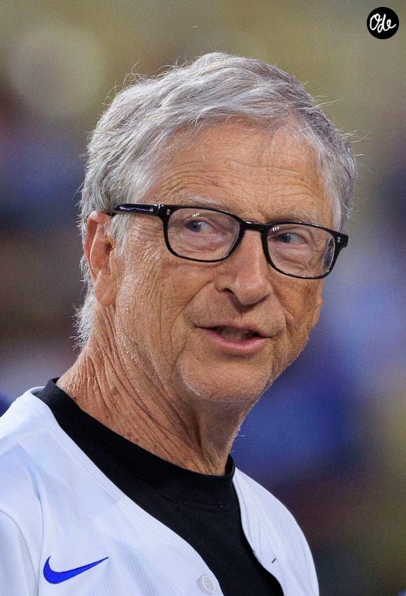16 septembre 2025, Los Angeles, Californie, États-Unis : Bill Gates assiste au match de la MLB opposant les Los Angeles Dodgers aux Philadelphia Phillies, le mardi 16 septembre 2025, au Dodger Stadium de Los Angeles (Californie). Les Dodgers se sont inclinés face aux Phillies sur le score de 6 à 9. JAVIER ROJAS/PI (Crédit image : © PI via ZUMA Press Wire)