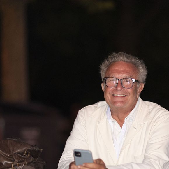 Exclusif - Michel Field - Backstage de l'enregistrement de l'émission "Le concert de Paris" à la Tour Eiffel pour le 14 Juillet à Paris
© Pierre Perusseau-Tiziano da Silva / Bestimage