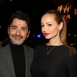 Malgré ces tensions, il assure rester centré sur l’intérêt de sa fille : "On ne peut pas inventer une maman quand elle n’est pas là."

Exclusif - Adriana Karembeu et son mari André Ohanian - Le jury et les invités posent et déjeunent juste avant le début du défilé de la 15ème édition de "Top Model Belgium" au Lido à Paris, le 3 février 2019.
© Philippe Doignon / Denis Guignebourg / Bestimage