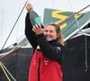 “Si on allait voir comment ça se passait à terre, du côté de mon père, de ma mère, de ma sœur et de mon frère ?”, écrit Violette Dorange

La skipper française Violette Dorange célèbre sur son monocoque Imoca Devenir sa 25ème place dans la 10ème édition du Vendée Globe, course à la voile en monocoque autour du monde, aux Sables-d'Olonne, dans l'ouest de la France, le 9 février 2025. Castel Franck/ABACA