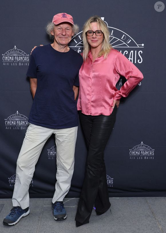 Exclusif - Geraldine Danon et Philippe Poupon au photocall du Festival du Cinéma Francais et de la gastronomie d'Aix-Les-Bains, France, le 6 Juin 2025. © Denis Guignebourg/Bestimage