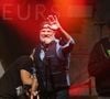 "Si je n’avais pas été cuisinier, je pense que j’aurais rêvé d’être une rock star", confie-t-il sur le site de son groupe.

Le groupe "Chef & The Gang" du chef Philippe Etchebest en concert au profit des sinistrés des incendies en Gironde, en lien avec le Secours Populaire Français et organisé par Marc Dalla Samba, lui-même lourdement touché par les incendies, le 30 août 2026 à Lacanau-Océan en Gironde ©Jean-Marc LHOMER/Bestimage