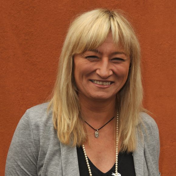 Christine Bravo arrive à l'espace VIP 'Le Village' pendant les Internationaux de France de Tennis 2009 à Roland Garros à Paris, France le 6 juin 2009. Photo by Gorassini-Guignebourg/ABACAPRESS.COM