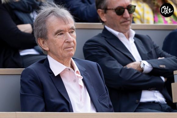 Bernard Arnault en tribunes lors de la finale messieurs des Internationaux de France de Tennis de Roland Garros 2025 (jour 15), à Paris, France, le 8 juin 2025. © Cyril Moreau/Bestimage