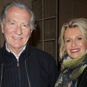 Plus épanouie que jamais, Sophie Davant a partagé un rare et précieux moment d'intimité sur ses réseaux sociaux.
Exclusif - William Leymergie et sa compagne Sophie Davant - 50ème de la pièce "Lyly" avec M. Bernier et F. Perrin au théâtre de Paris. © Coadic Guirec/Bestimage