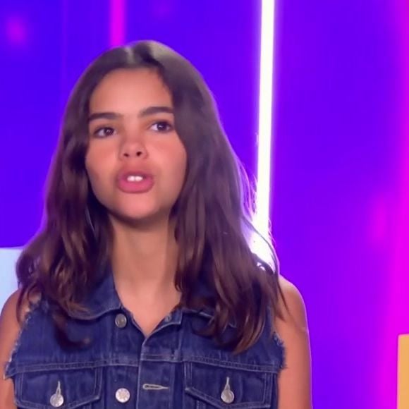 Lila Debbouze a participé à la demi-finale de "The Voice Kids" diffusée sur TF1 le samedi 26 septembre 2026. La fille de Jamel Debbouze et Mélissa Theuriau a été éliminée.