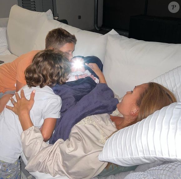 Vitaa en famille avec ses 3 enfants, Liham, Adam et Noa, nés de son couple avec Hicham Bendaoud Instagram