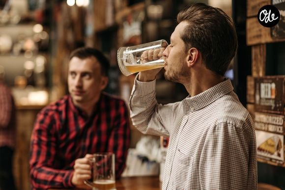 Boire une bière pour étancher sa soif peut donc ne pas répondre au besoin d’hydratation recherché, selon le Dr Felices

Pexels