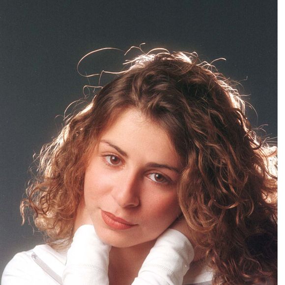 Julie Zenatti sur le tournage du clip de "Notre Dame de Paris"  17/11/1997 Max Colin / BESTIMAGE
