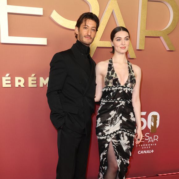 sur ce genre de choses, à pas trop rêver, vous êtes quand même assez médiocre’."

Pierre Niney, Anamaria Vartolomei - Photocall de la 50ème édition de la cérémonie des César à l'Olympia à Paris, France, le 28 février 2025 © Dominique Jacovides - Olivier Borde / Bestimage