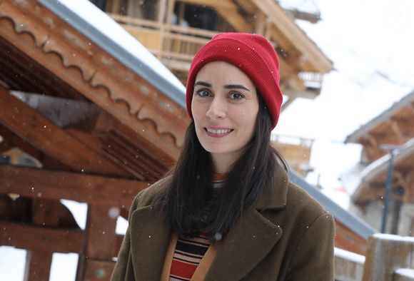 "Je jouais le rôle d’un agent double, a assuré Melisa Sözen, sur la chaîne de télévision turque Halk TV, raconte Le Huffington Post. Je suis quelqu’un qui aime son pays et sa nation."

Melisa Sözen pour le film "Damien veut le monde" - Photocall lors du 22ème Festival International du Film de Comédie de l'Alpe d'Huez, le 17 janvier 2019
© Dominique Jecovides / Bestimage